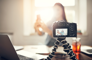 The effect of influencers on the control of the epidemic