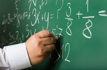 Matematikatanár-képzés Csehországban és Magyarországon